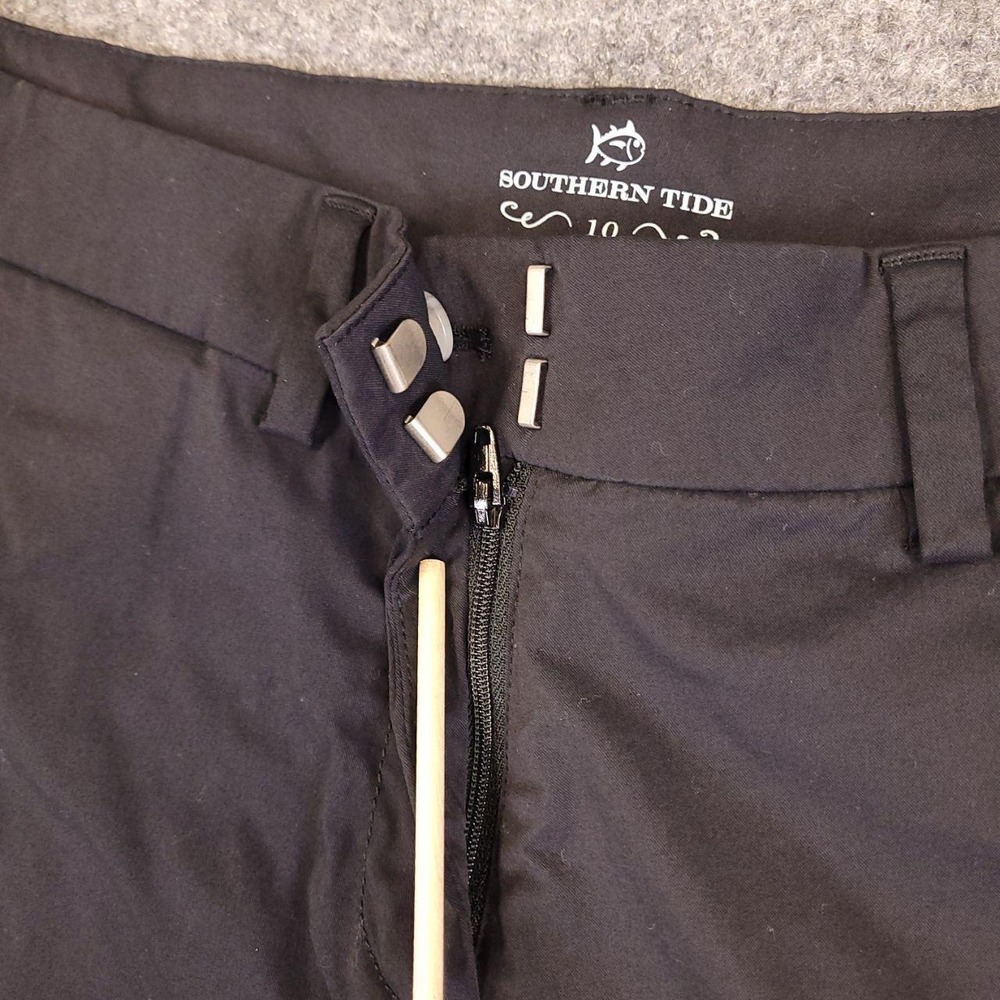 Southern Tide Size 10 black shorts with pockets Performance - Picture 2 of 8